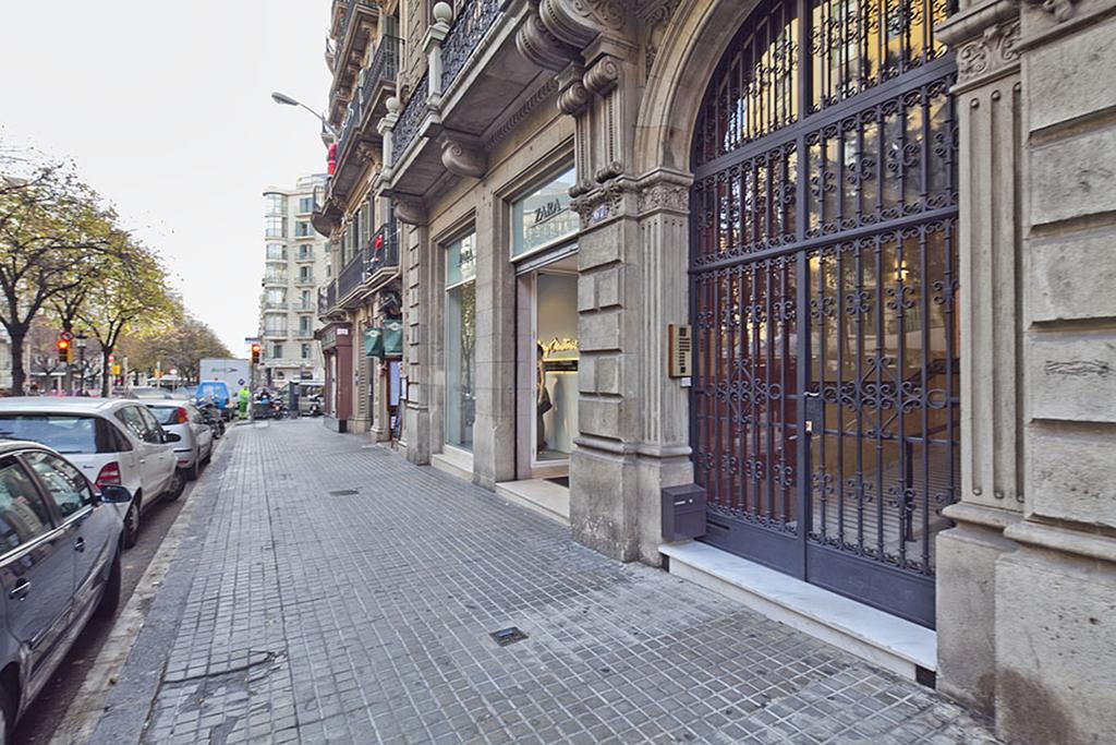 My Space Barcelona Rambla Catalunya Center Luaran gambar